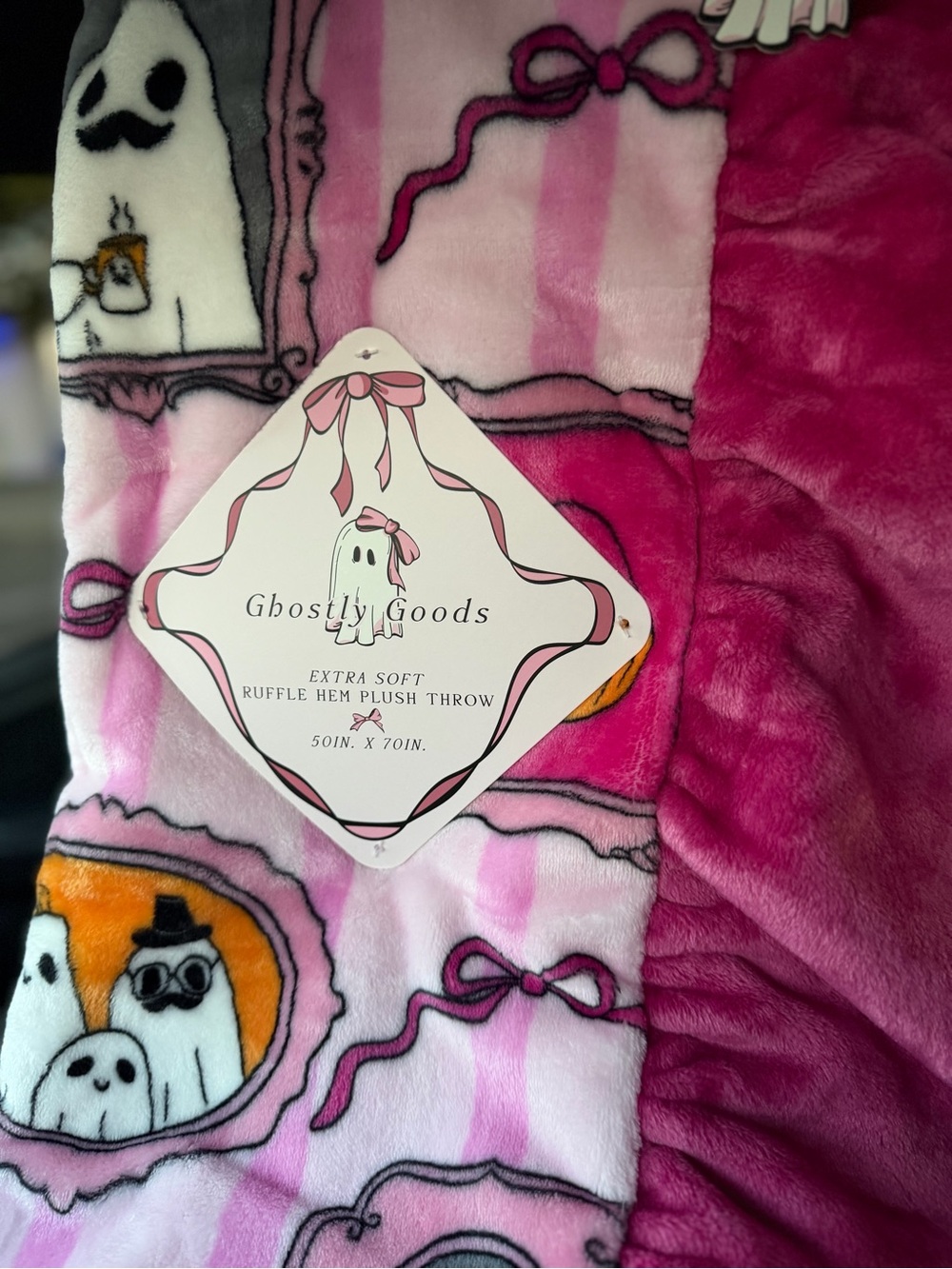 Pink ruffle Halloween throw blanket bows ghosts coffee skeleton vintage style - Picture 8 of 14